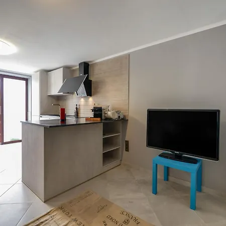 Hébergement de vacances In With Garden *